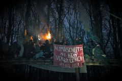 Soli für Ella aus dem Osterholz. Ella war für 18 Monate in in Haft. Festgenommen wurde sie bei den Protesten um den Danneröder Forst. Seit Mai 2022 ist sie frei. Juristisch ein Skandal-Urteil, aber wer traut schon der Justiz?