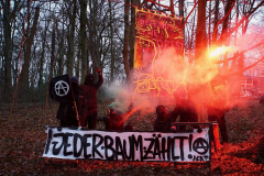 Soligrüße von Ende Gelände aus Hannover.